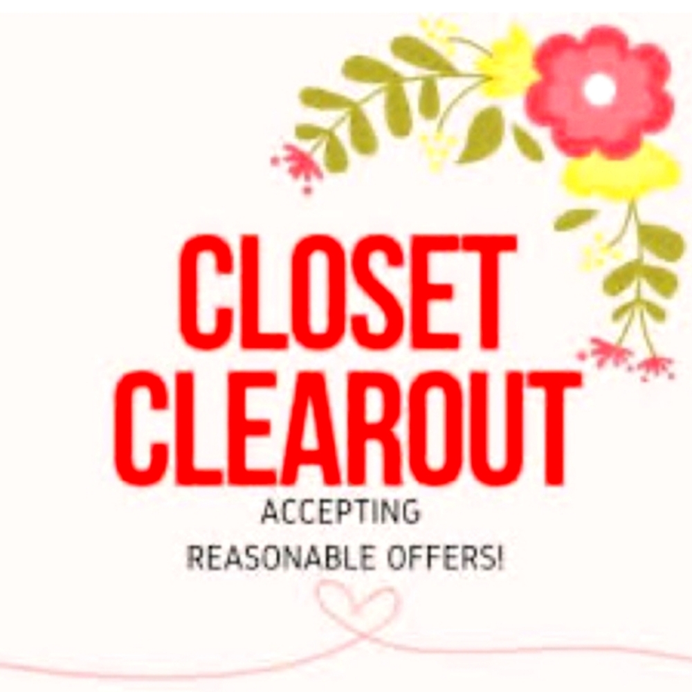 Taking ALL reasonable offers, come shop in my closet